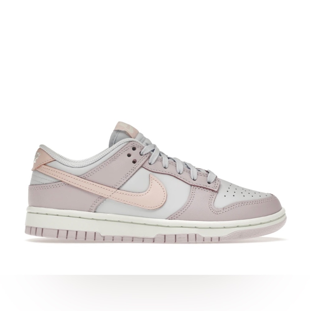 Easter 2022 Nike dunk low size 7